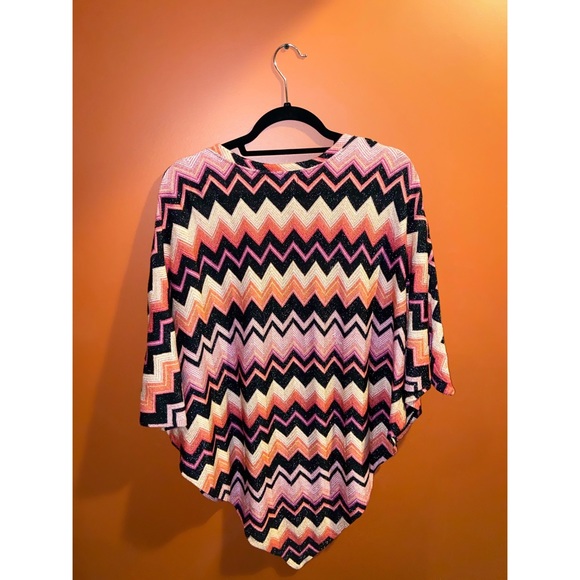 Jennifer Lopez Sparkly Poncho Top - Picture 2 of 2